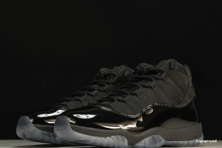 Hyperoad - RETRO 11 CAP GOWN AND JORDAN 0705